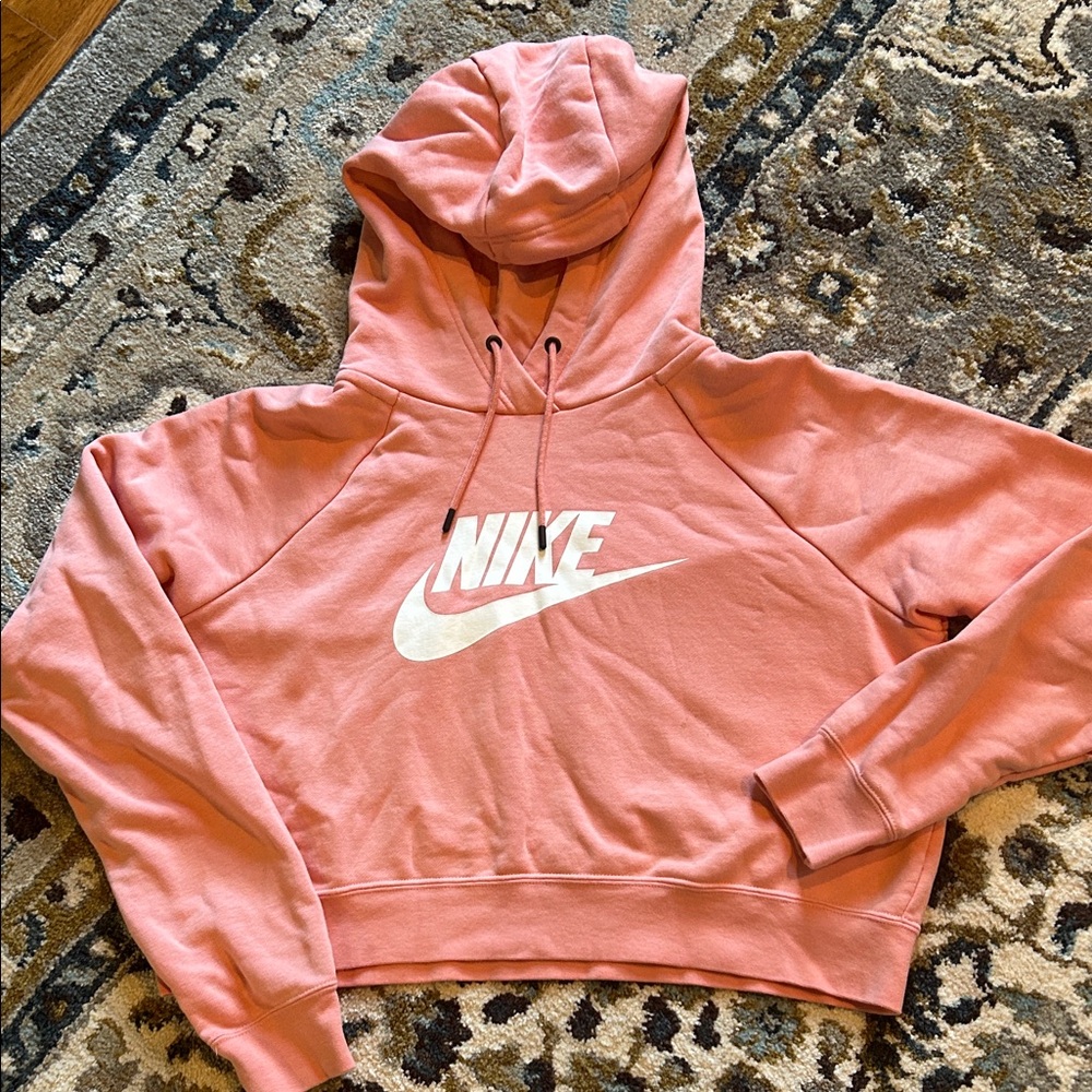 Nike Women's Cropped Hoodie in Soft Pink/Peach, Large Good gently worn condition